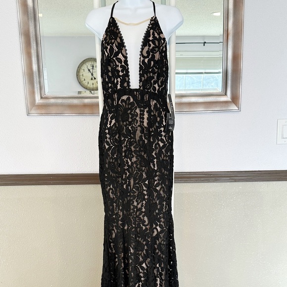 Plunging Neckline Black Lace Illusion Dress sz S - Picture 4 of 8